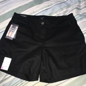 The limited black shorts